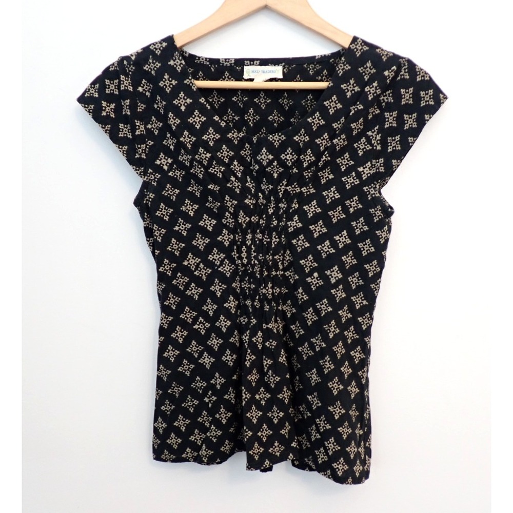 Anthropologie Mata Traders L Black Cream Print Pintuck Cap Sleeve Blouse Top